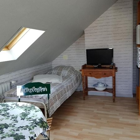 Апартаменти La Tourterelle La Riviere-Saint-Sauveur Екстер'єр фото